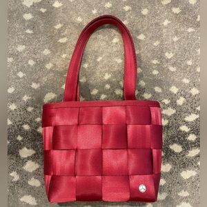 Original Seatbeltbag,  Mercedes red